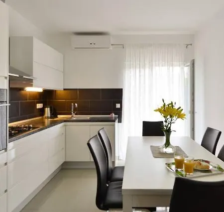 Apartament Modern Milatić *
